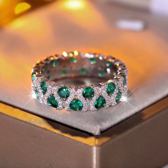 Emerald Diamond Alternating Infinity 2mm Ring/ Diamond and  NEW 14k White Gold Emerald Diamond Ring Band Infinity Ring